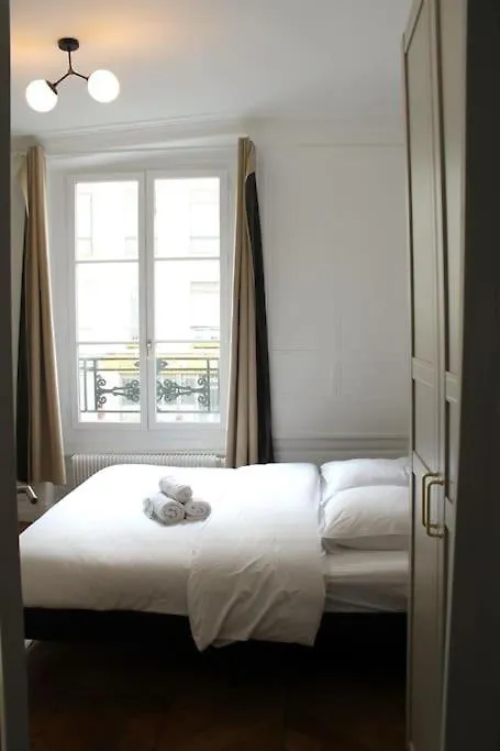 Le Parisien Gares De L'est Et Du Nord Apartament *
